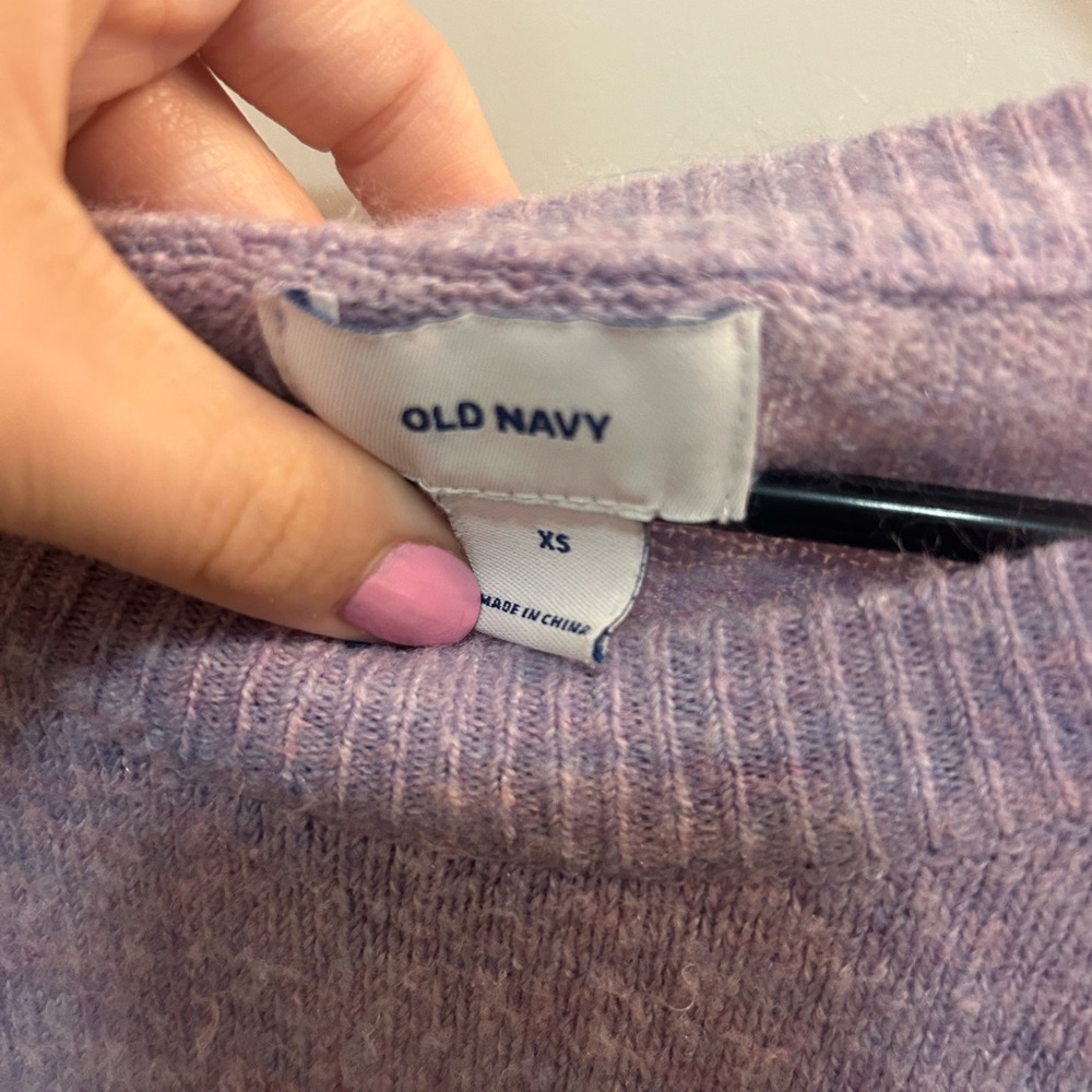 Women's Lavender Old Navy Soft Sweater Size XS (Fits S/M) - Picture 3 of 3